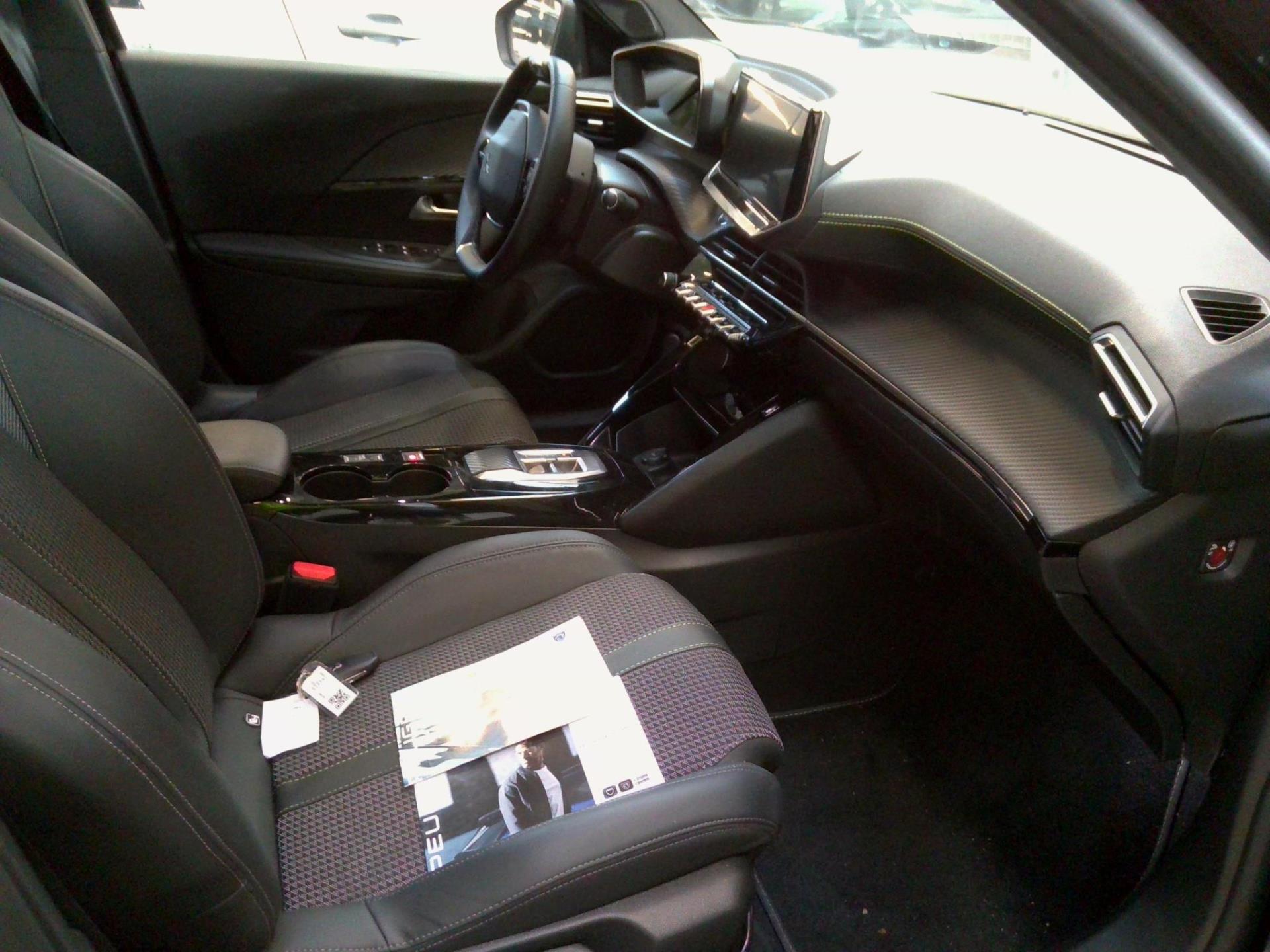 Peugeot 2008 Electrique 136 ch GT 2022