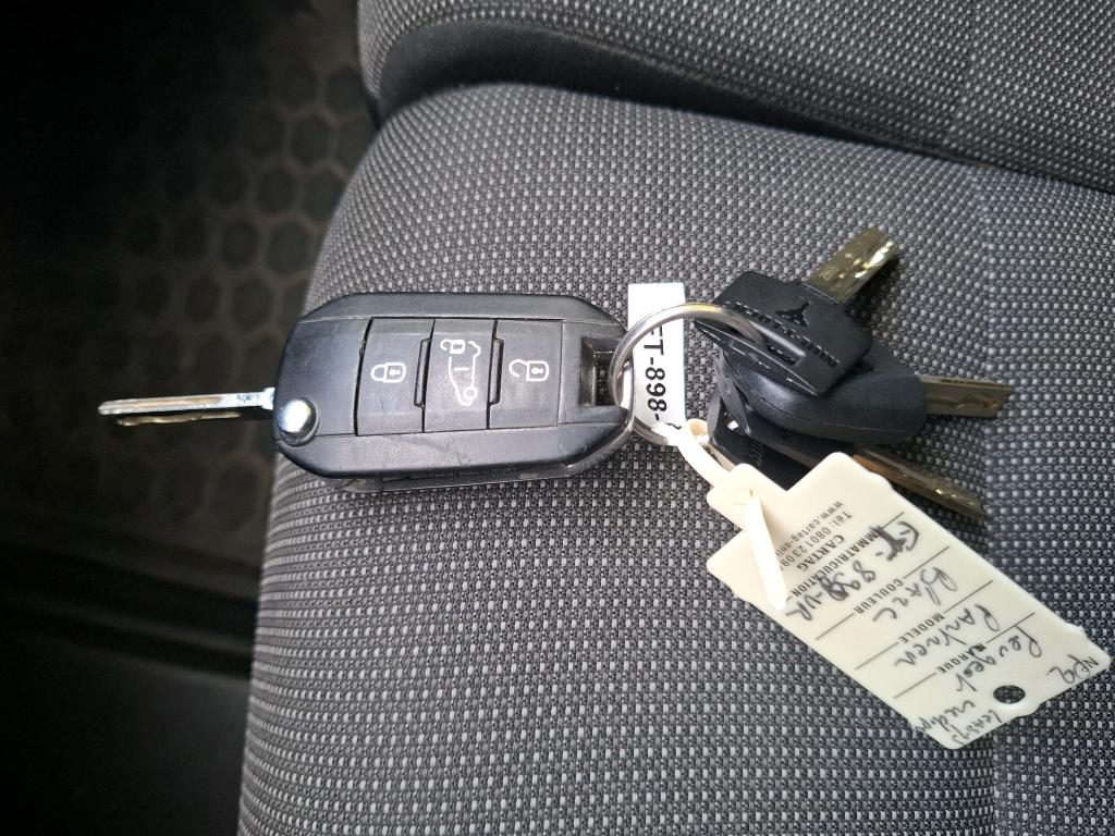 Peugeot PARTNER FOURGON STANDARD 650 KG BLUEHDI 100 S&S BVM5 PREMIUM 2020