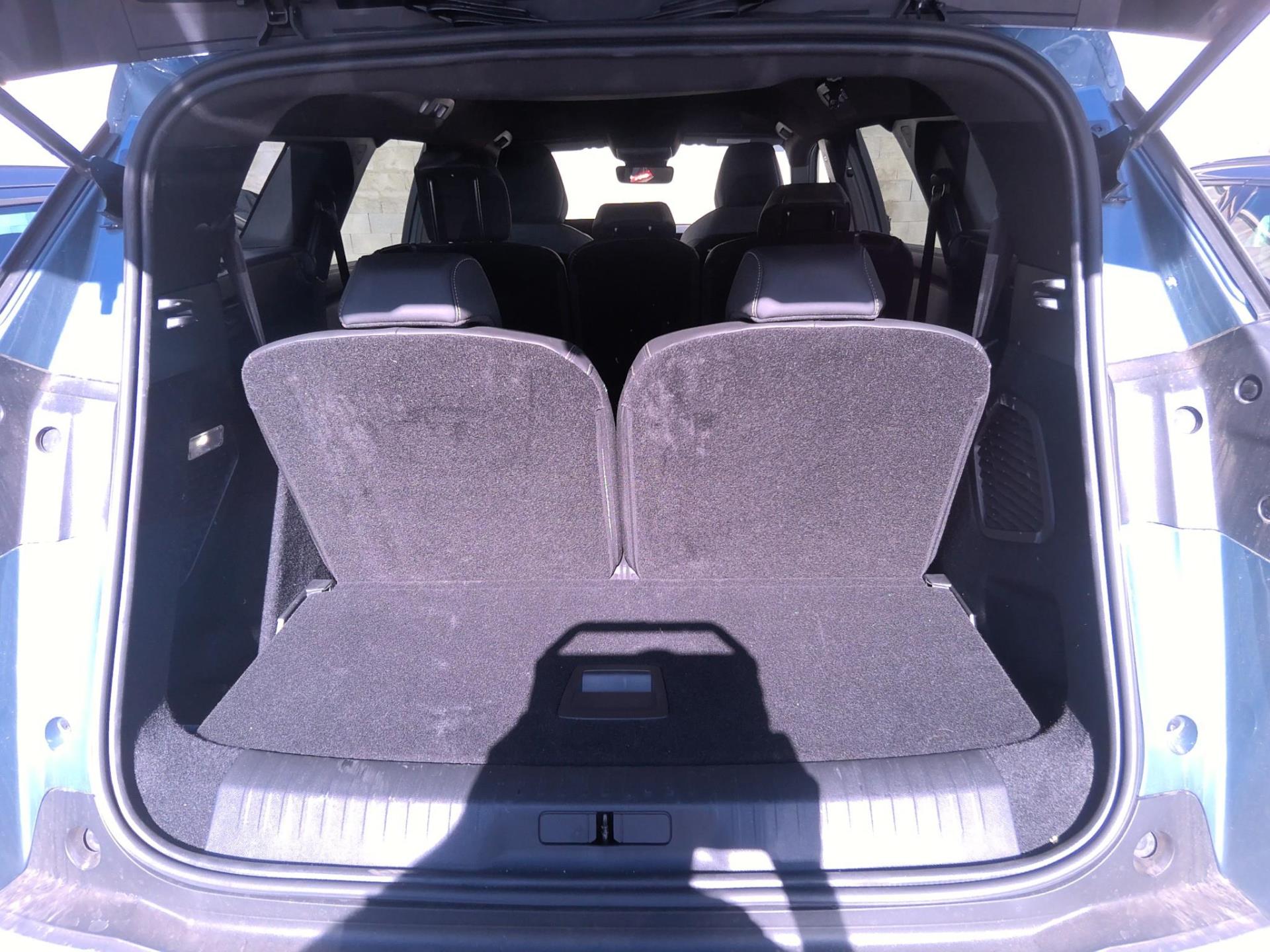 Peugeot 5008 Hybrid 136 e-DCS6 Allure 2025