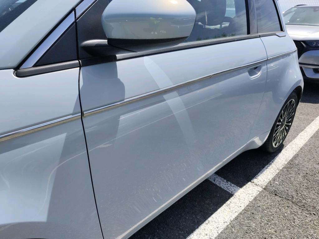 FIAT 500C e 118 ch La Prima 2023