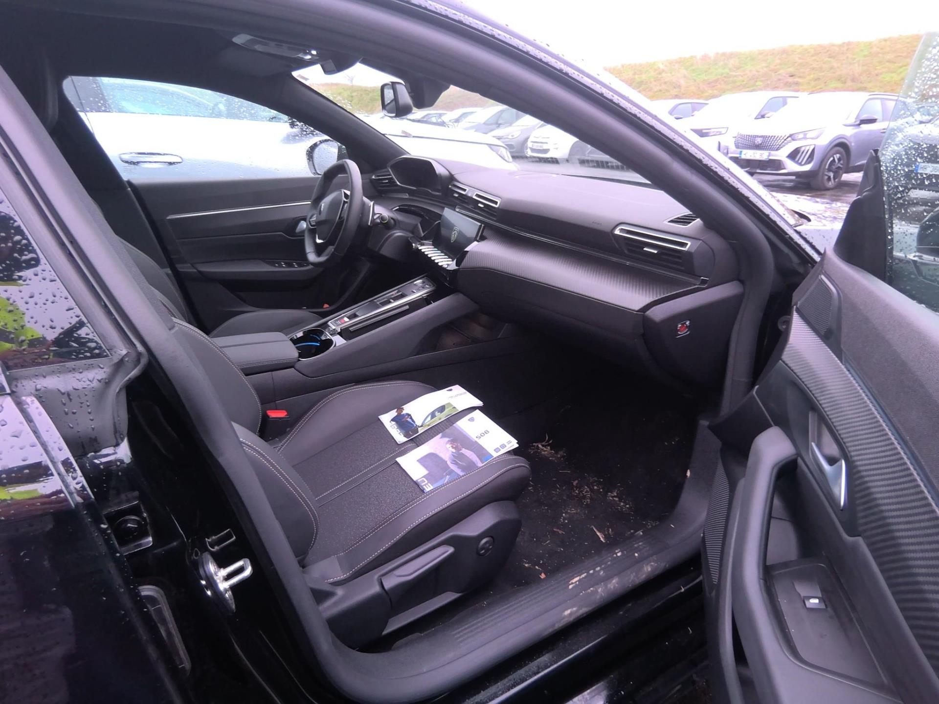 Peugeot 508 SW Hybrid 180 e-EAT8 Allure 2025
