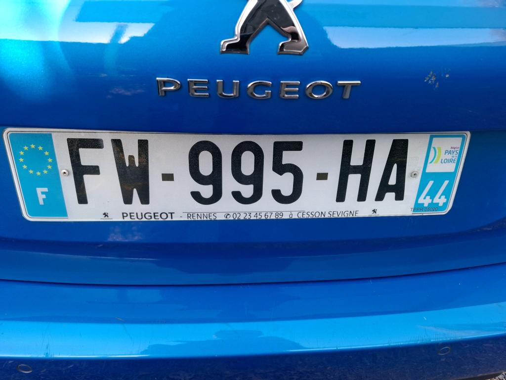 Peugeot 308 SW BlueHDi 130ch S&S EAT8 Allure Business 2021