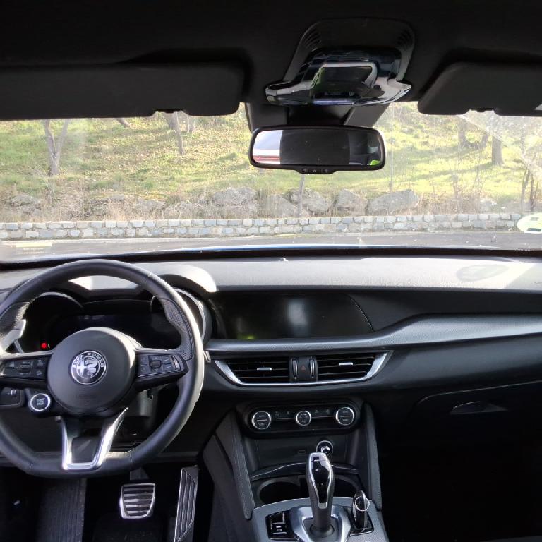 Foto Alfa Romeo Stelvio 14
