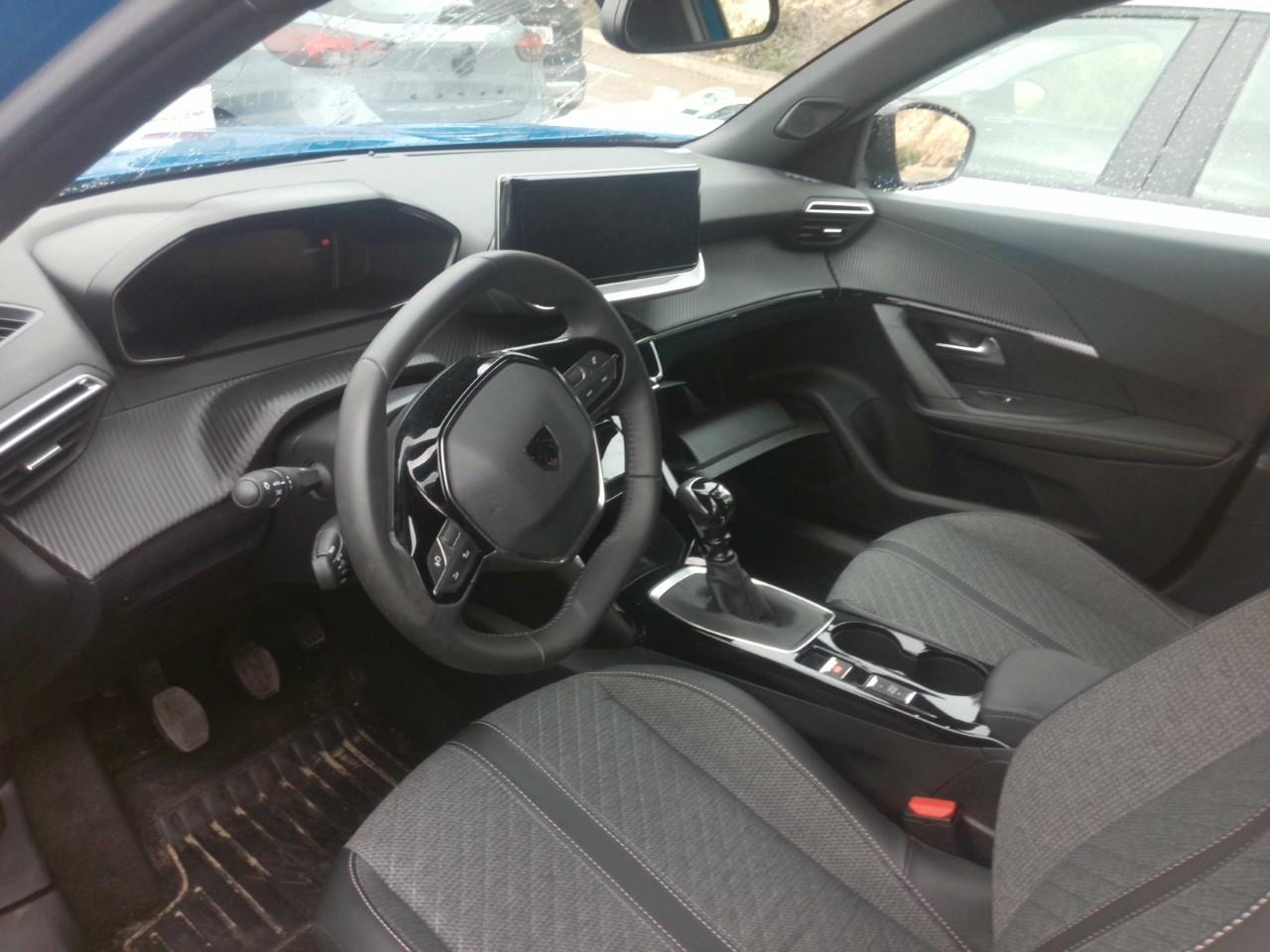Foto Peugeot 2008 3