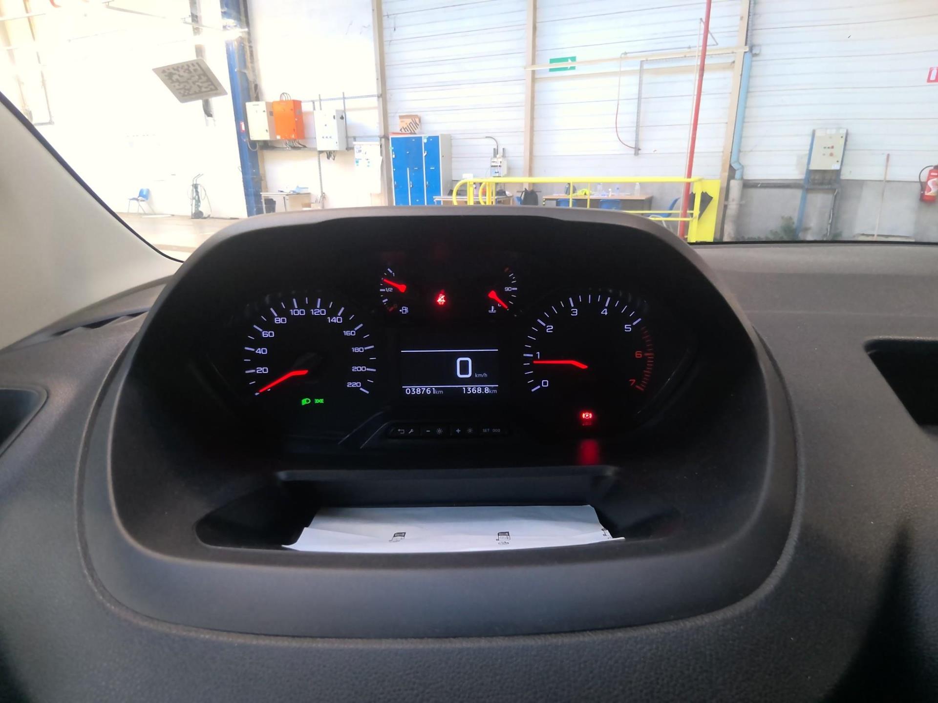 Peugeot PARTNER FOURGON M 1000 KG BLUEHDI 130 S&S EAT8 2024
