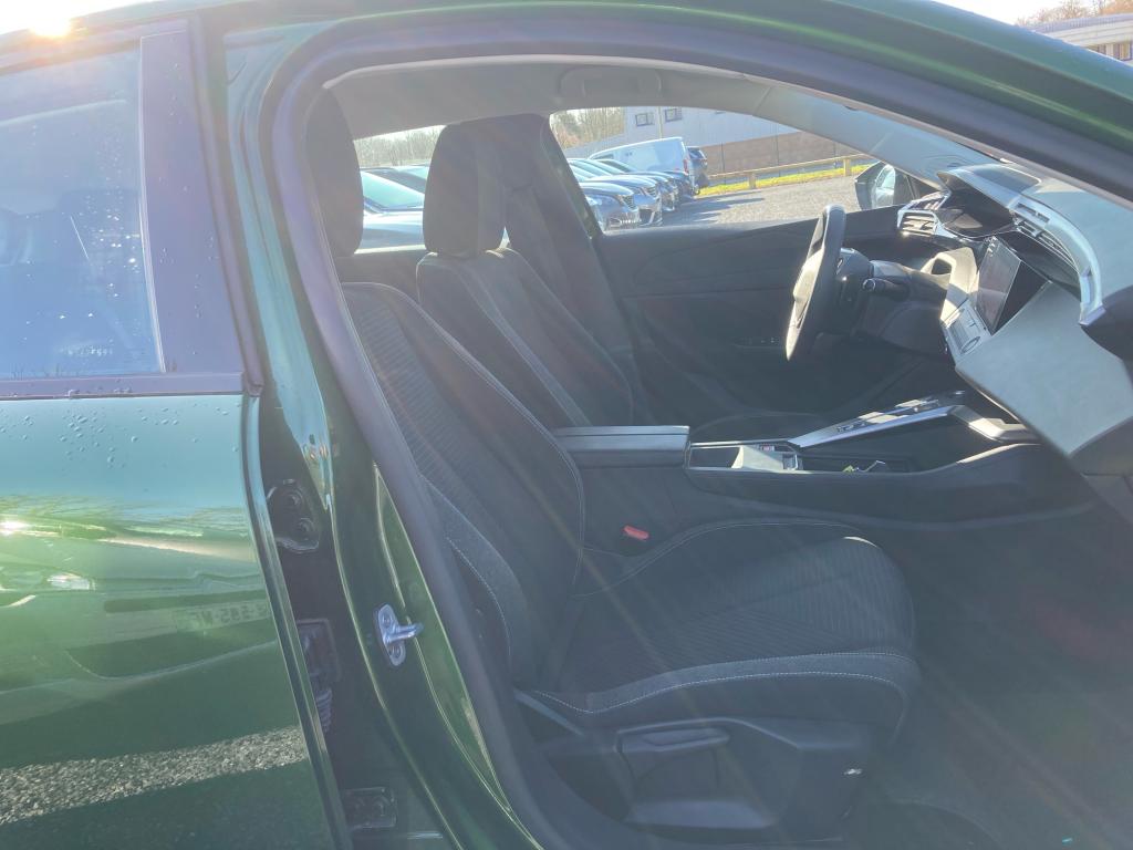 Peugeot 308 PHEV 180 e-EAT8 Active Pack 2022