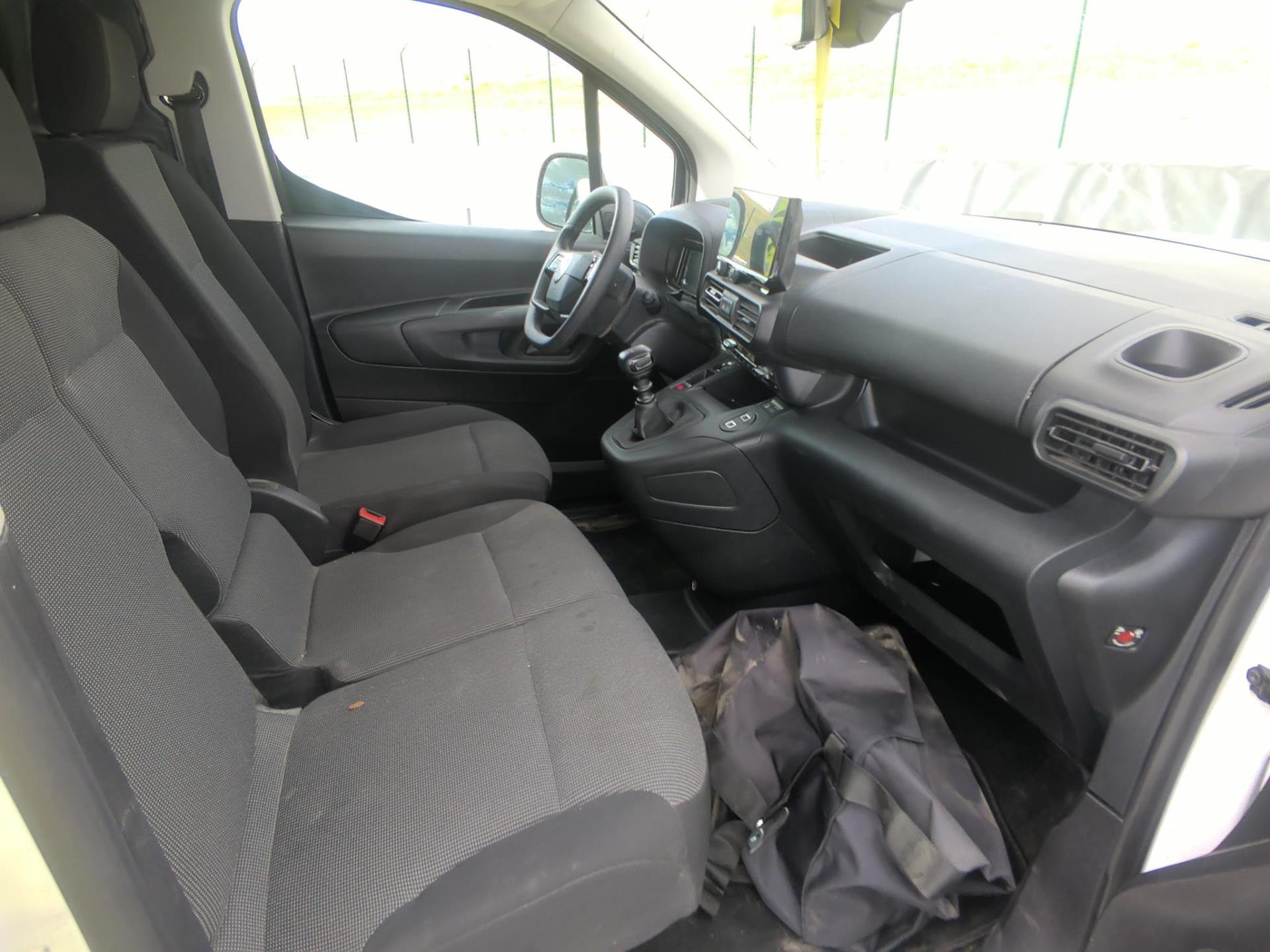 Citroen BERLINGO VAN TAILLE XL 950KG BLUEHDI 100 S&S BVM6 2024