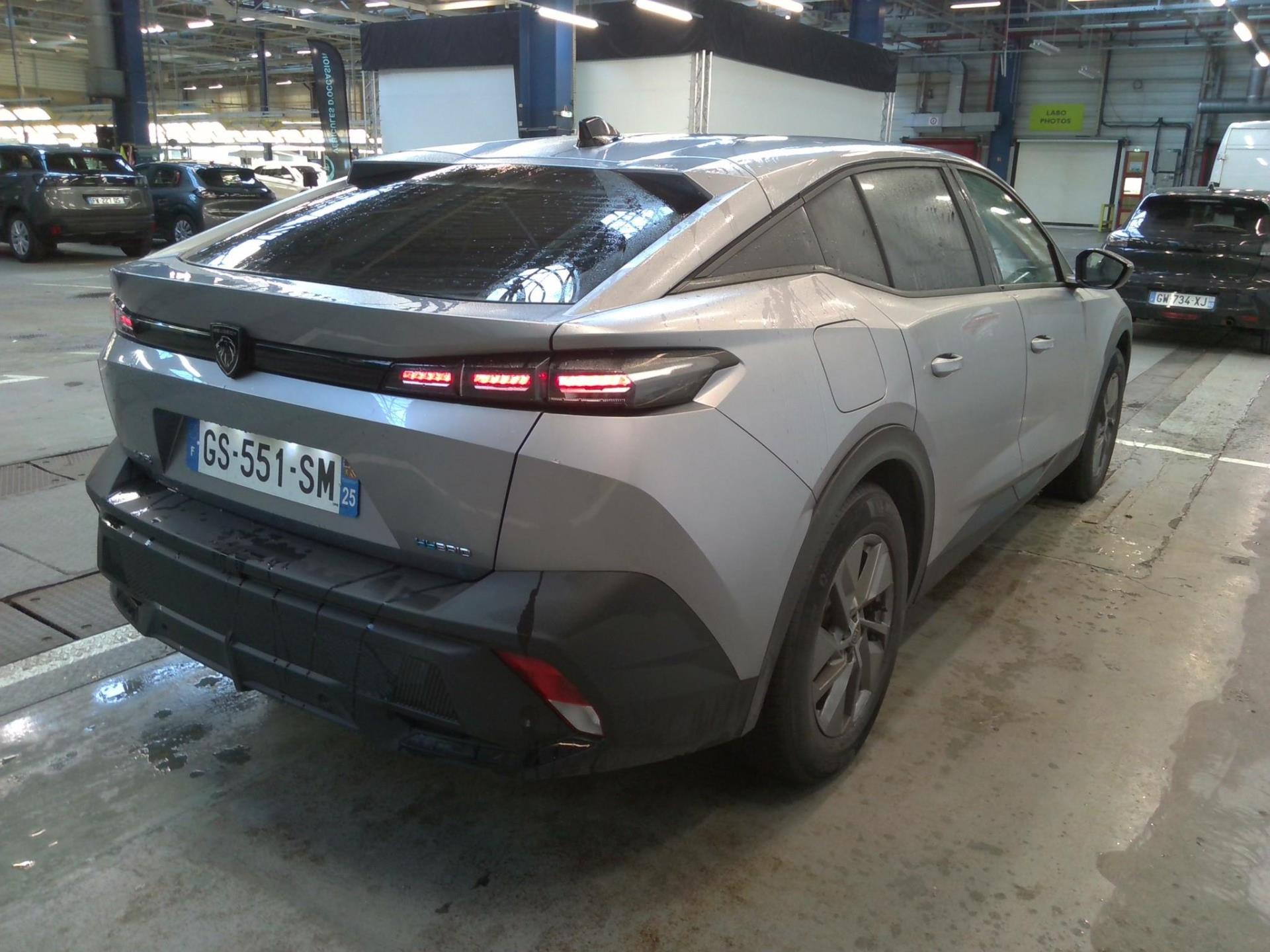 Peugeot 408 PHEV 180 e-EAT8 Allure 2023