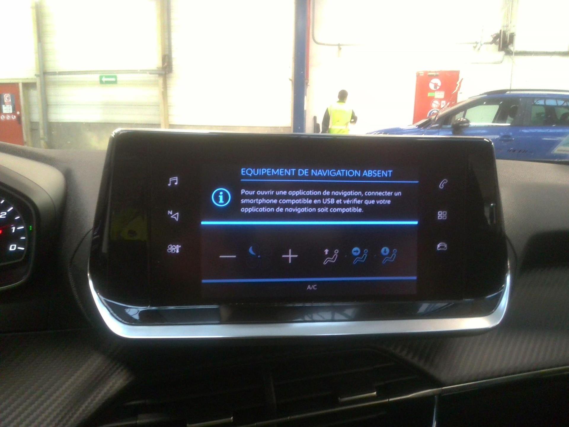 Peugeot 2008 PureTech 130 S&S BVM6 Active 2022