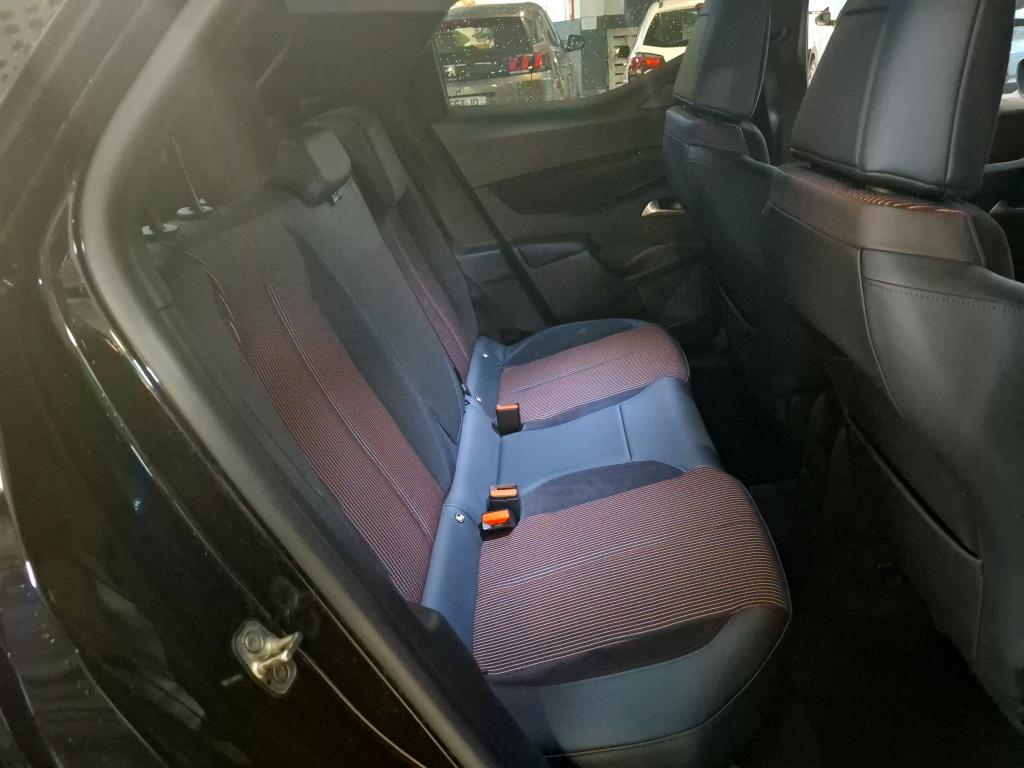 DS DS3 Crossback PureTech 130 EAT8 Ines de la Fressange Paris 2021