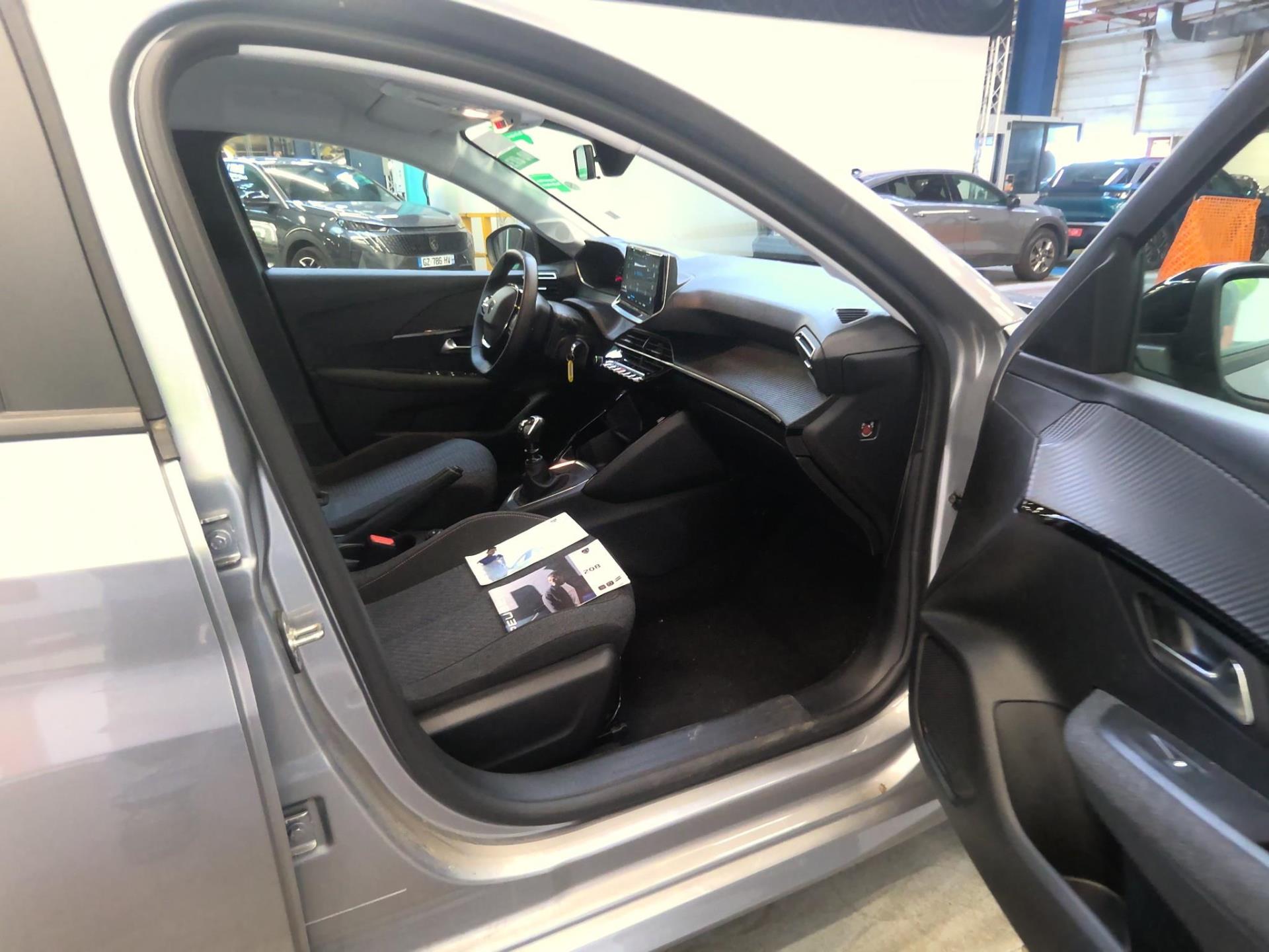 Peugeot 208 100 S&S BVM6 Style 2024