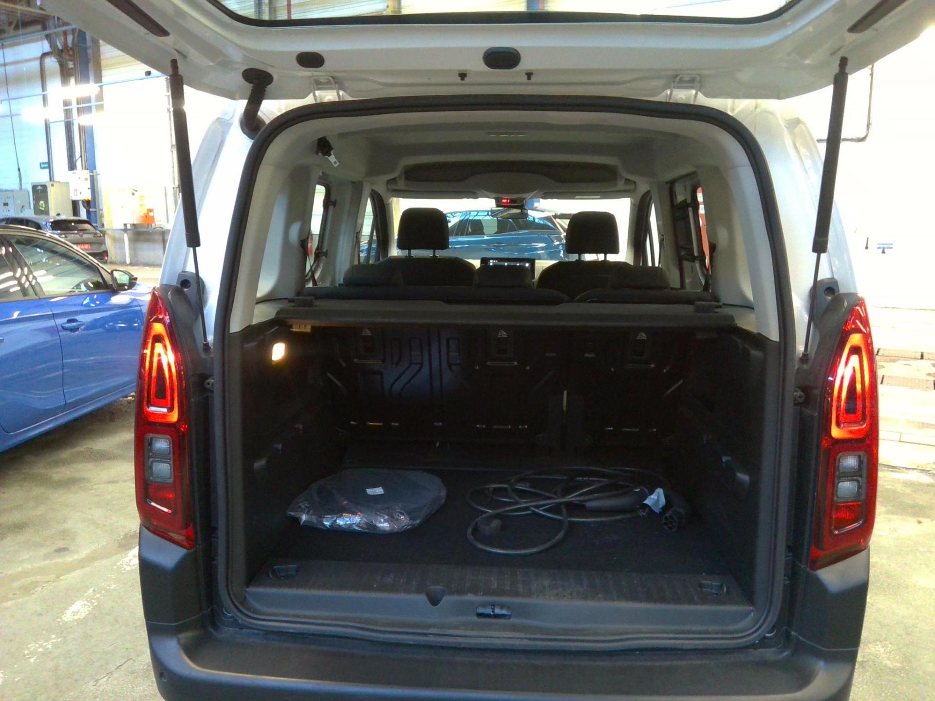 Citroen e-Berlingo Taille M 136 ch 54 kWh Plus 2024