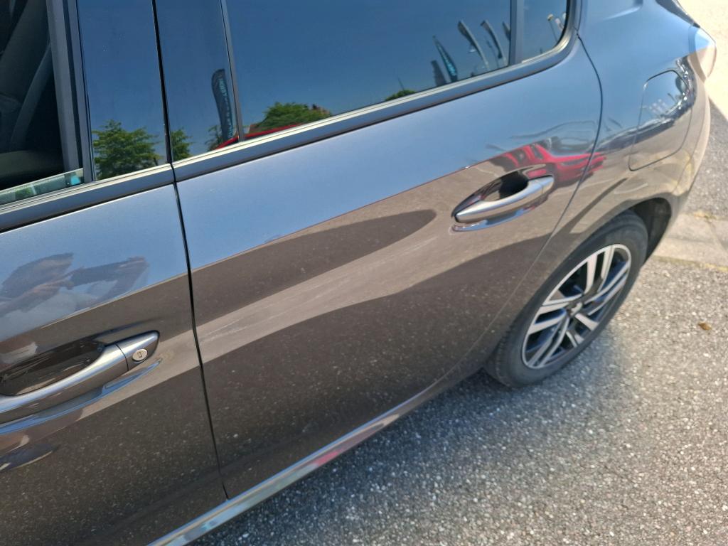 Peugeot 208 PureTech 100 S&S EAT8 Allure Pack 2022