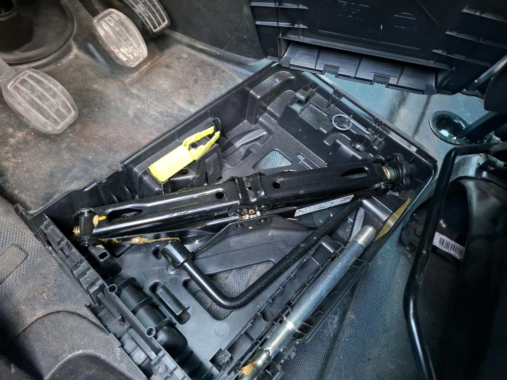 Peugeot EXPERT FGN TOLE STANDARD BLUEHDI 100 S&S BVM6 PREMIUM 2022