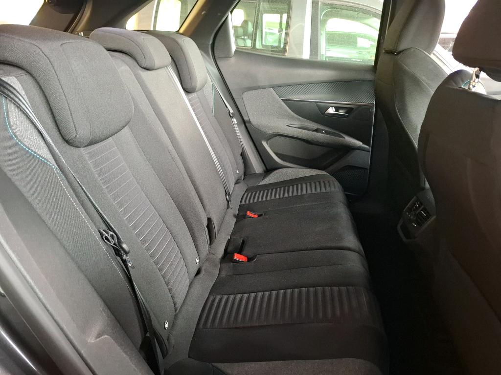 Peugeot 3008 BlueHDi 130ch S&S EAT8 Active Pack 2023