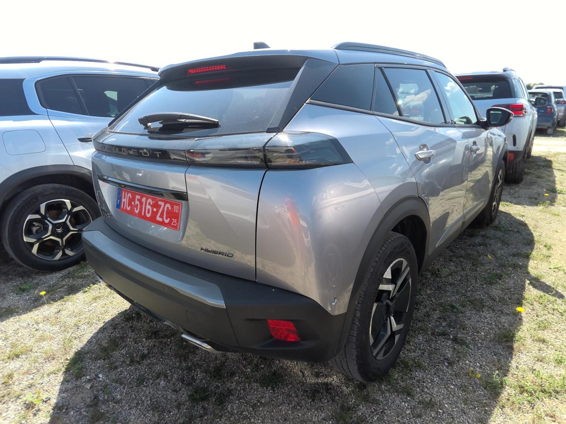 Peugeot 2008 Hybrid 136 e-DCS6 Allure 2025