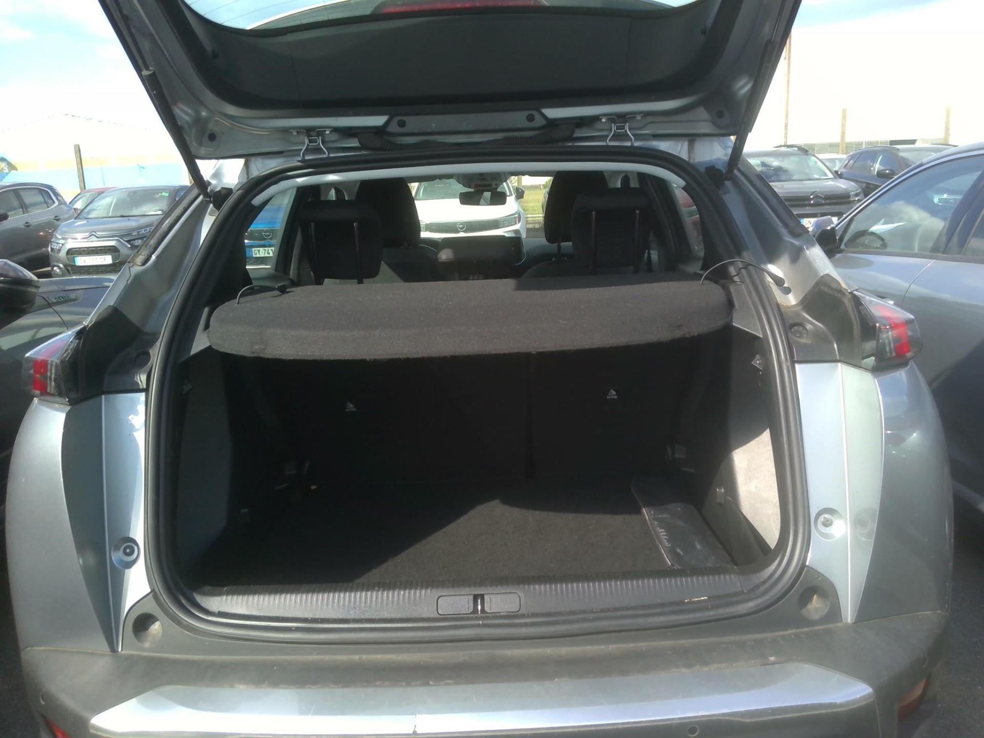 Peugeot 2008 PureTech 130 S&S BVM6 Active 2022