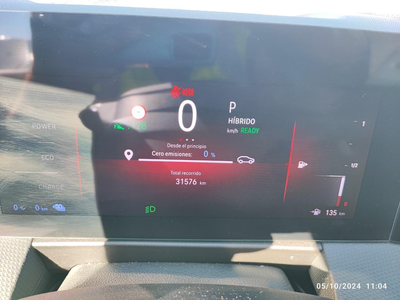 Foto Opel Astra PHEV 11
