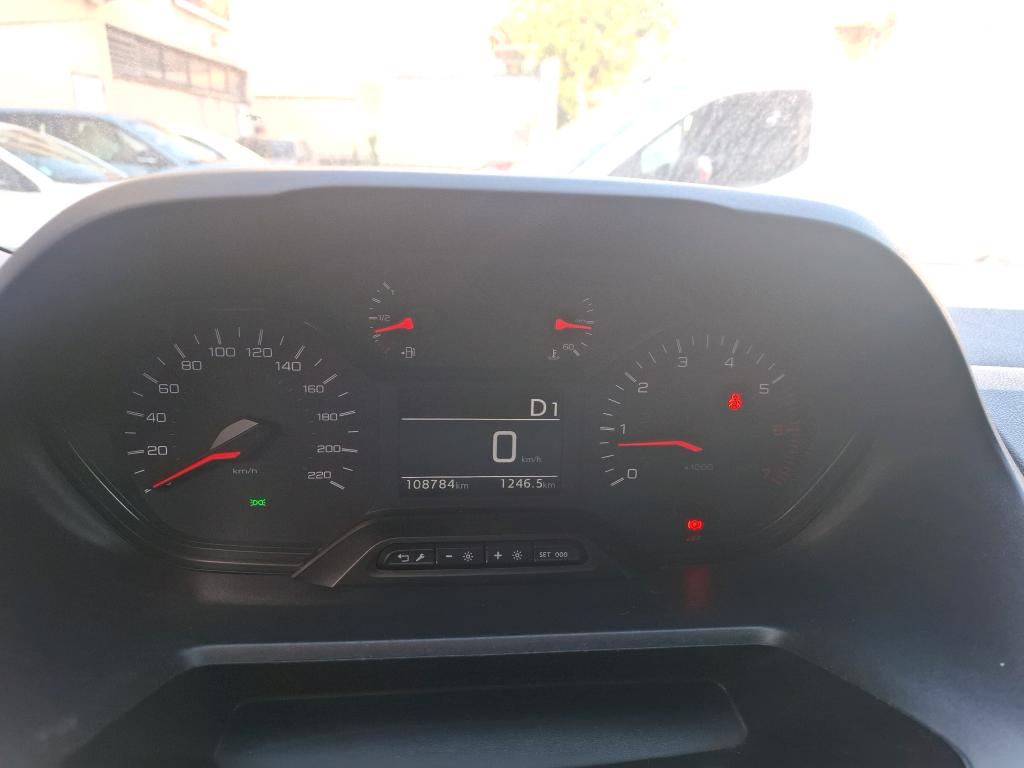 Peugeot PARTNER FOURGON STANDARD 650 KG BLUEHDI 130 S&S EAT8 ASPHALT 2020