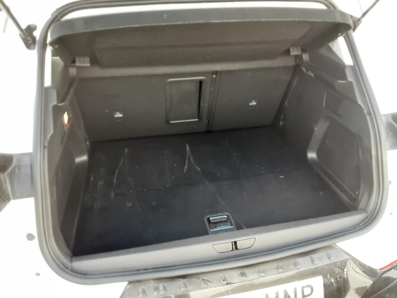 Foto Opel Grandland PHEV 13