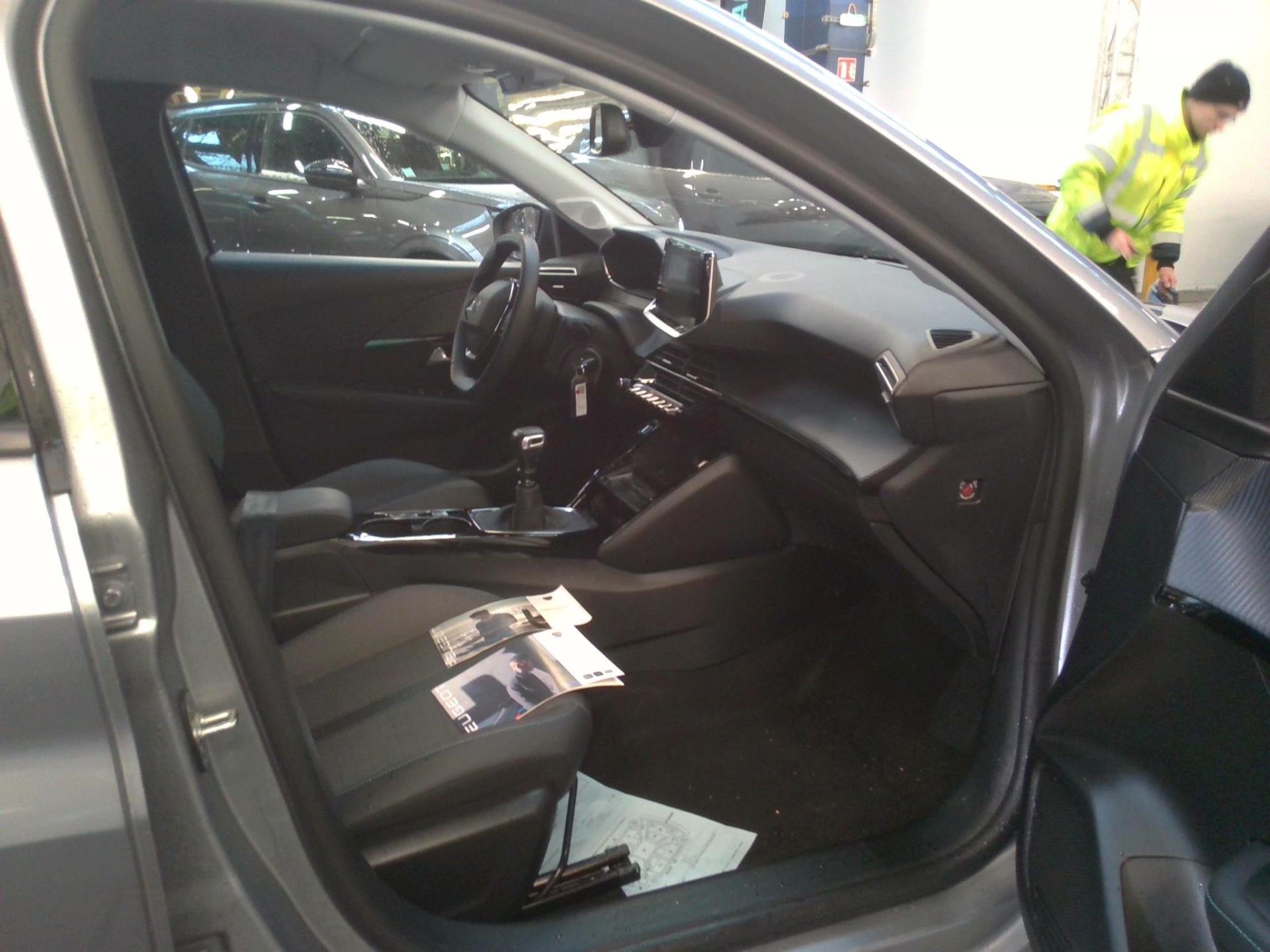 Peugeot 208 PureTech 100 S&S BVM6 Allure 2023