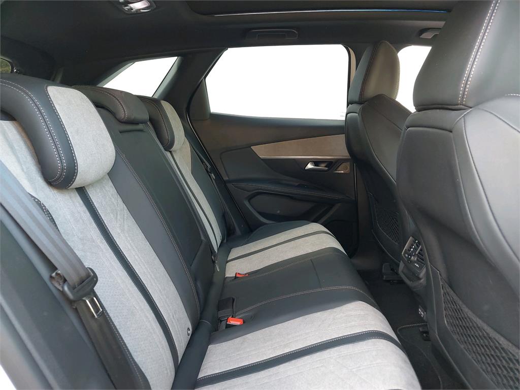 Peugeot 3008 Hybrid4 300 e-EAT8 GT Pack 2021