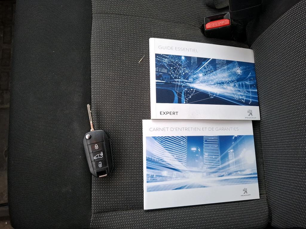 Peugeot EXPERT FGN TOLE STANDARD 2.0  BLUEHDI 120 S&S BVM6 PREMIUM 2018