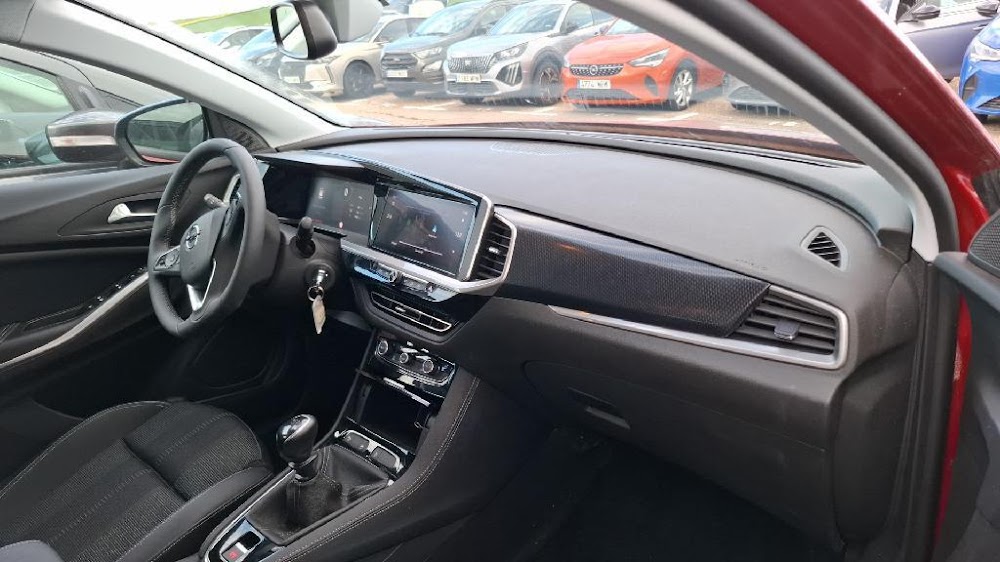 Foto Opel Grandland 16