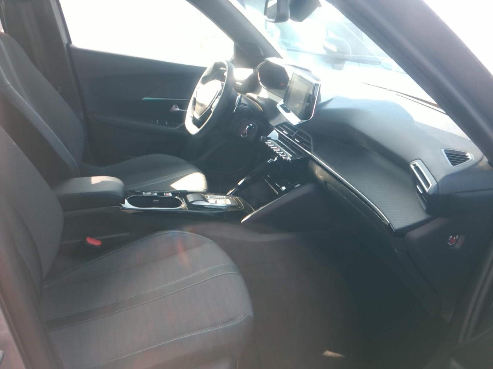 Peugeot 2008 BlueHDi 130 S&S EAT8 Allure 2023