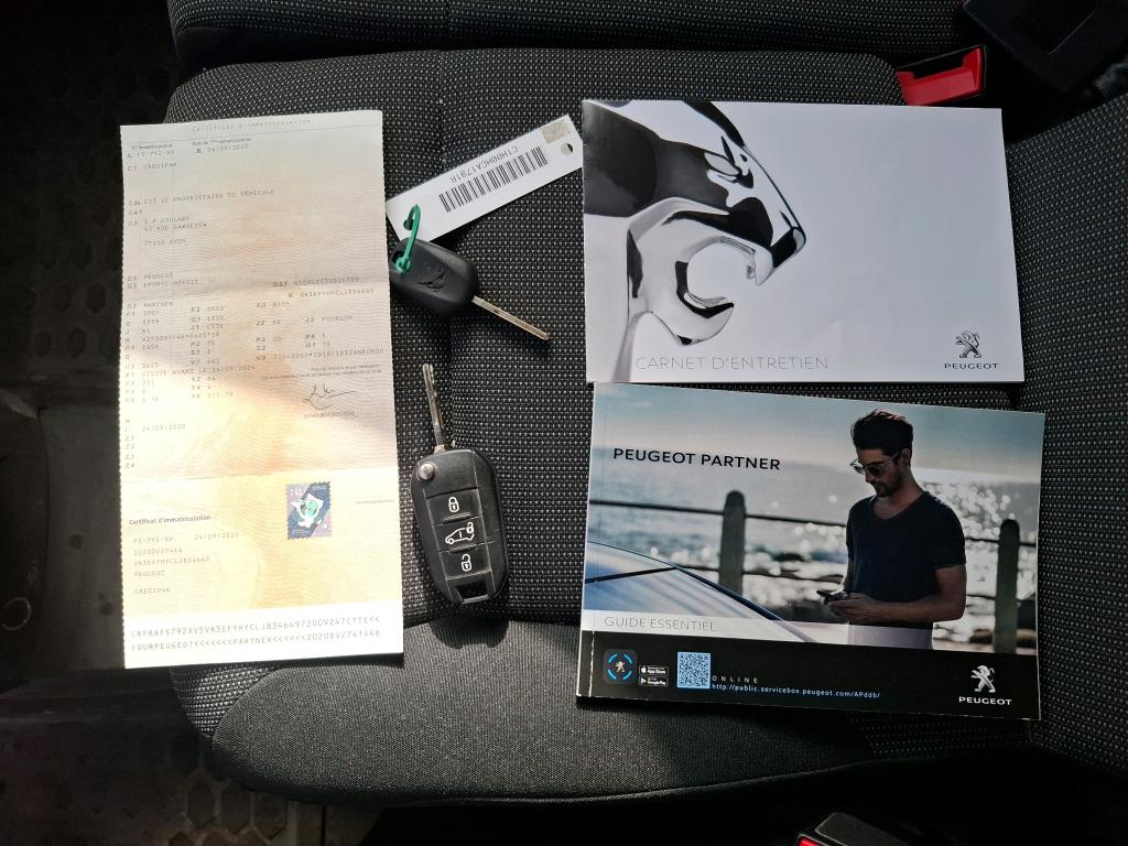 Peugeot PARTNER FOURGON STANDARD 650 KG BLUEHDI 100 S&S BVM5 PREMIUM 2020