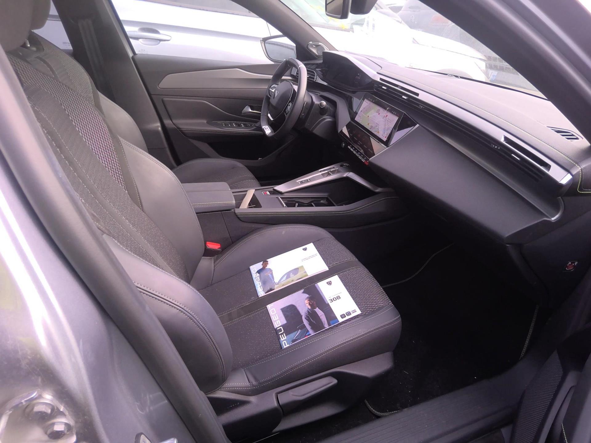 Peugeot 308 SW Hybrid 136 e-DCS6 GT 2024