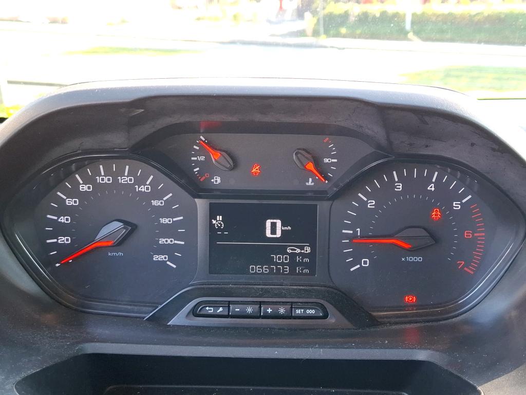 Peugeot PARTNER FOURGON STANDARD 650 KG BLUEHDI 100 S&S BVM5 PREMIUM 2021