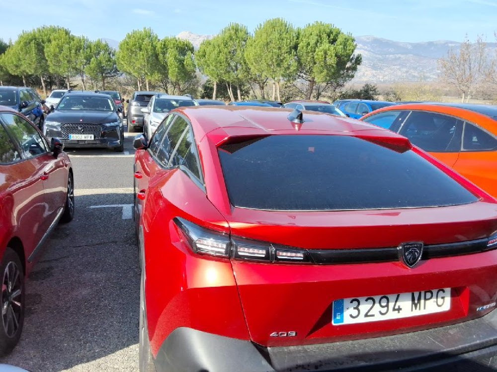 Foto Peugeot 408 5