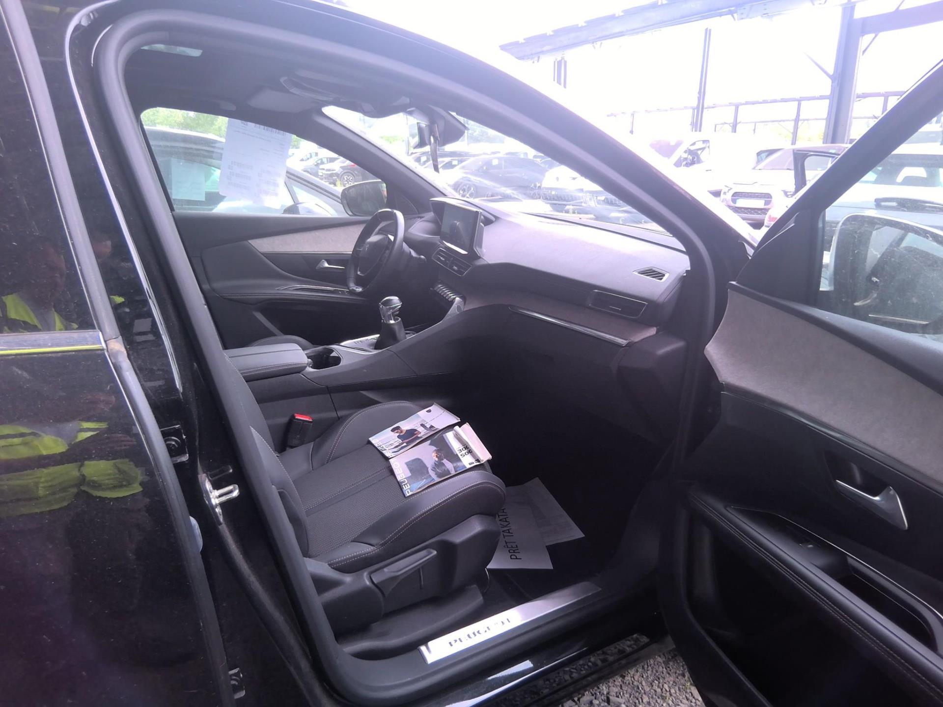 Peugeot 3008 PureTech 130ch S&S BVM6 GT 2023