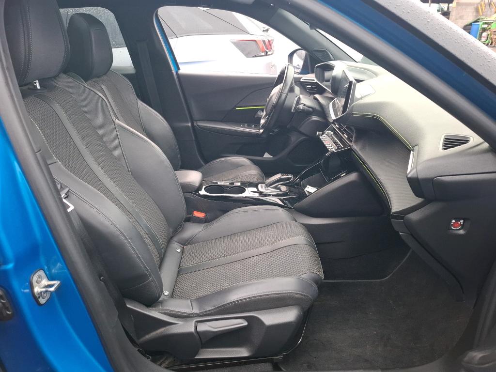 Peugeot 2008 BlueHDi 130 S&S EAT8 GT 2021