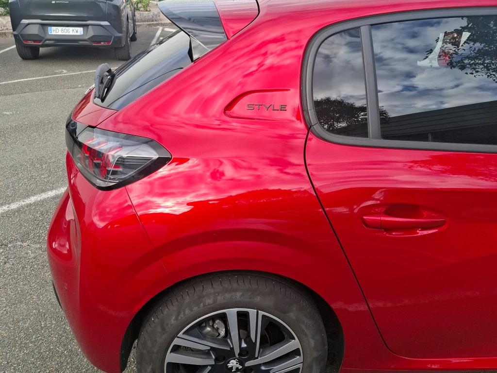 Peugeot 208 PureTech 100 S&S EAT8 Style 2023