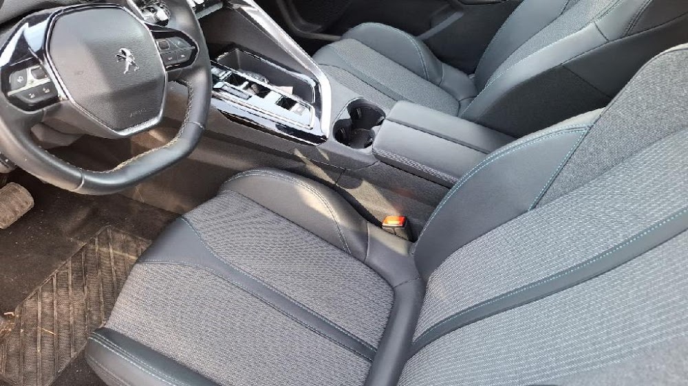 Foto Peugeot 3008 Hybrid 16