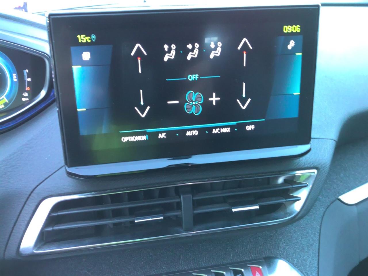 Foto Peugeot 3008 Hybrid 10