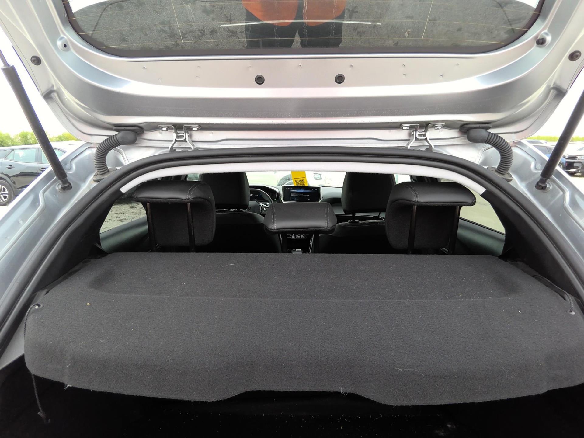 Peugeot 208 Hybrid 110 ch e-DCS6 Allure 2025
