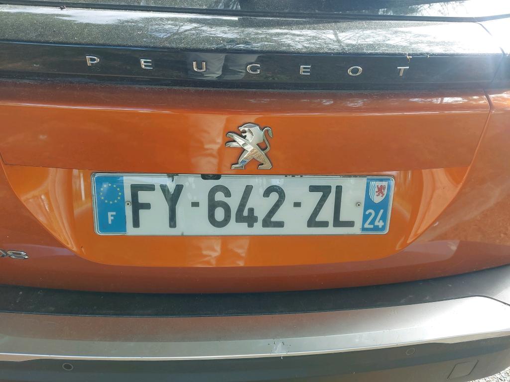 Peugeot 2008 BlueHDi 130 S&S EAT8 Allure Pack 2021