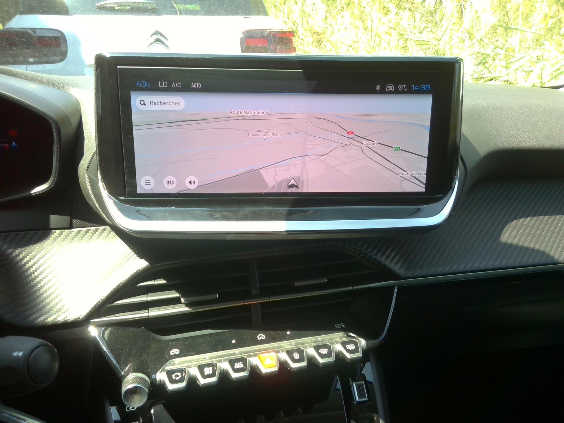 Peugeot 208 Hybrid 110 ch e-DCS6 Allure 2025