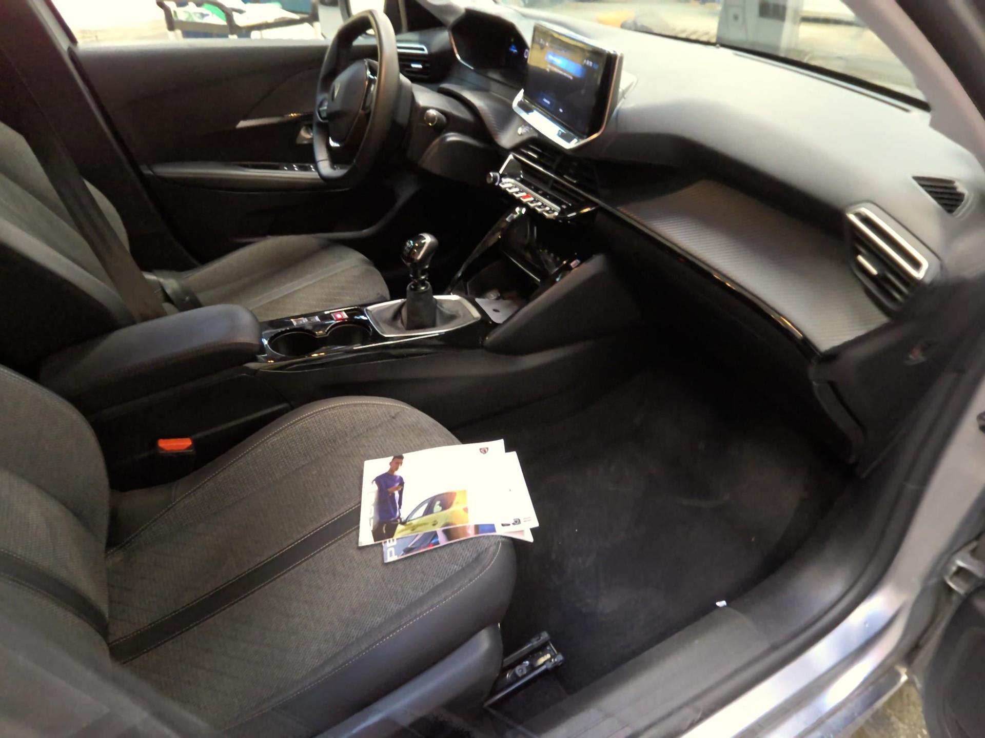 Peugeot 208 PureTech 100 S&S BVM6 Allure 2024