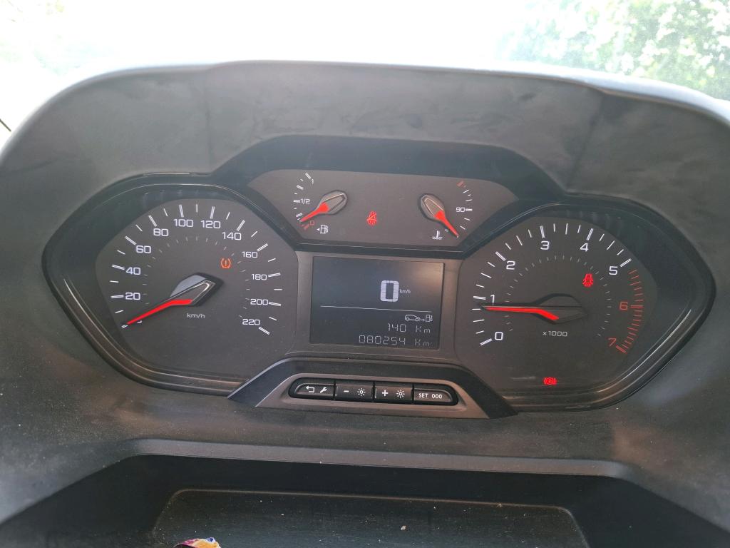 Peugeot PARTNER FOURGON STANDARD 650 KG BLUEHDI 100 S&S BVM5 PREMIUM 2021