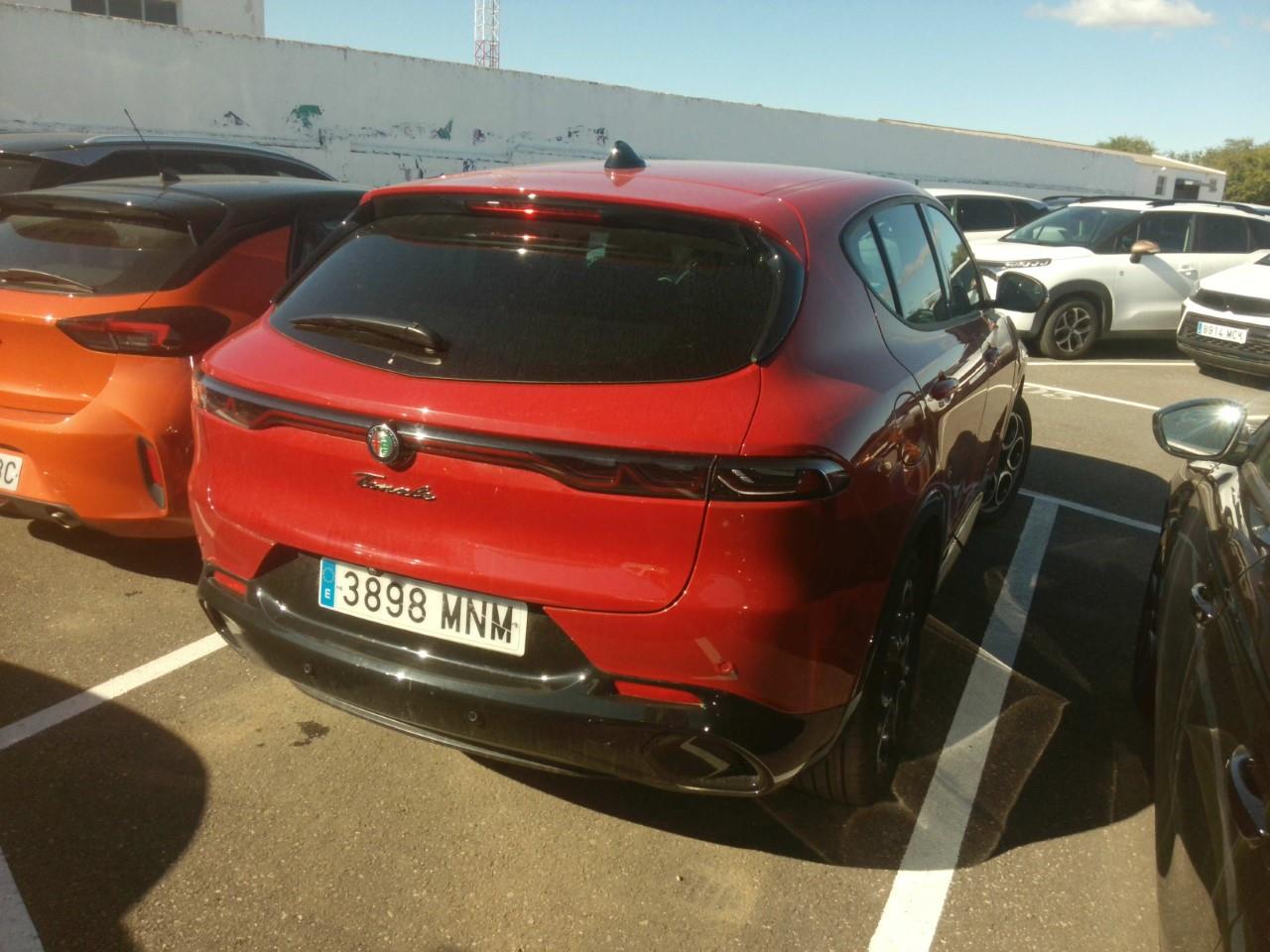 Foto Alfa Romeo Tonale 8