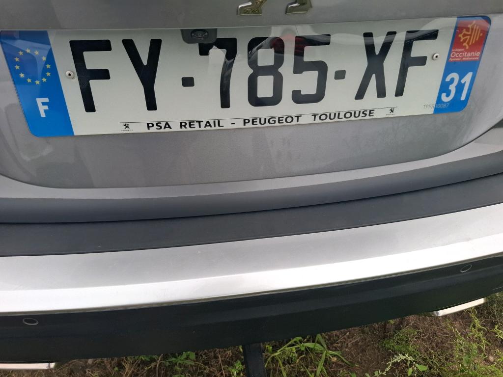 Peugeot 2008 PureTech 130 S&S EAT8 Allure Business 2021