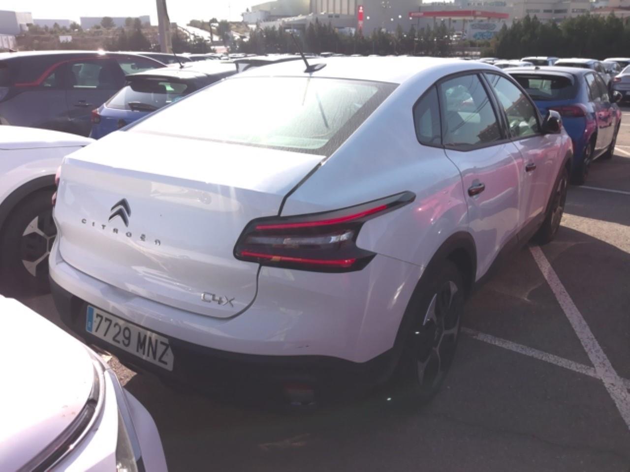 Foto Citroën C4 X 12