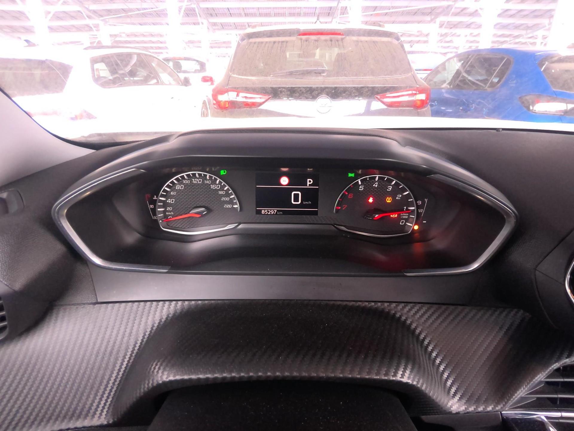 Peugeot 2008 PureTech 130 S&S EAT8 Active Business 2021