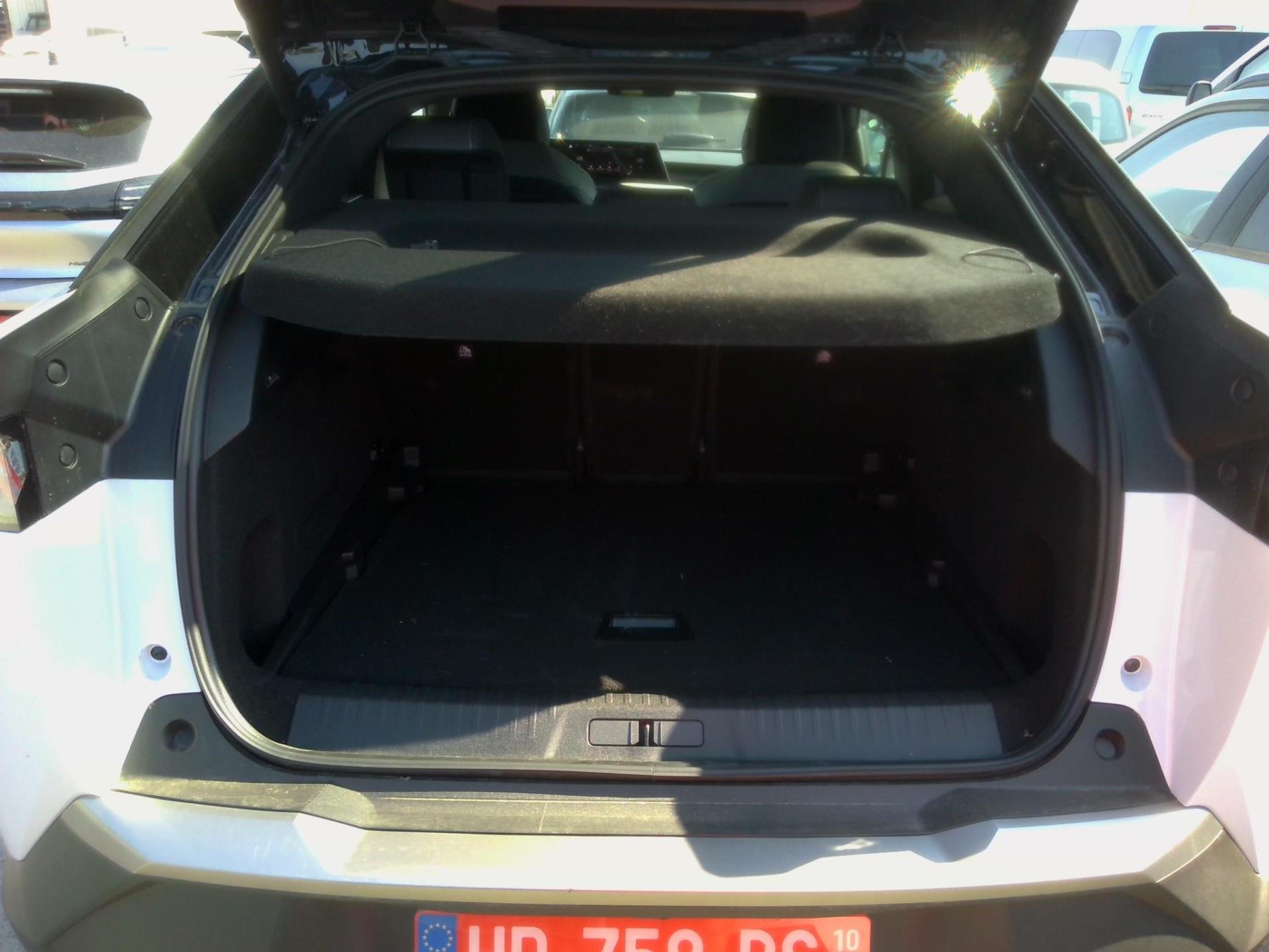 Peugeot 3008 Hybrid 145 e-DCS6 GT 2025