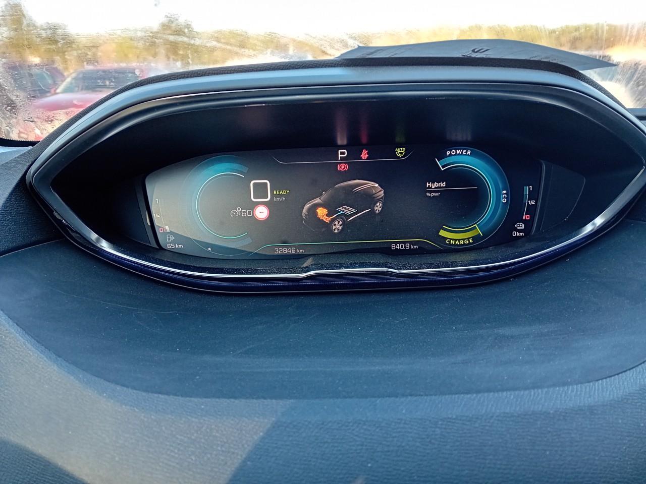 Foto Peugeot 3008 Hybrid 5