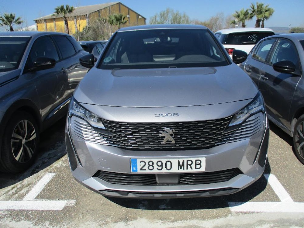 Peugeot 3008 3008 Allure Pack Gasolina 130 S&S 6 Vel. MAN